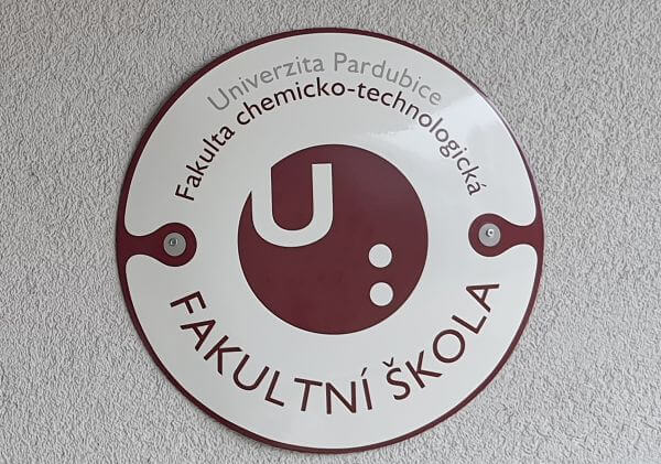 Jsme fakultní školou Univerzity Pardubice – Fakulty chemicko-technologické